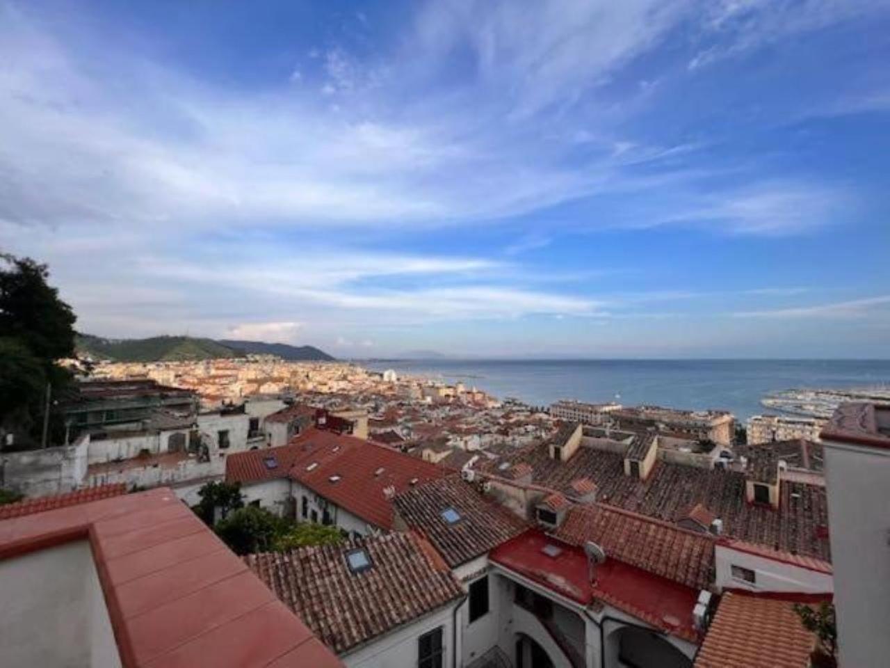 Ti Racconto Il Mare Apartment ซาแลร์โน ภายนอก รูปภาพ