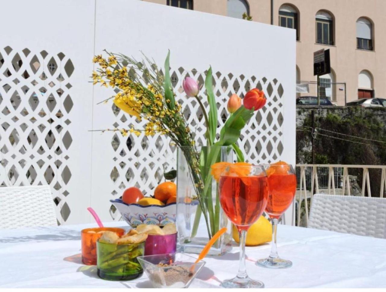 Ti Racconto Il Mare Apartment ซาแลร์โน ภายนอก รูปภาพ
